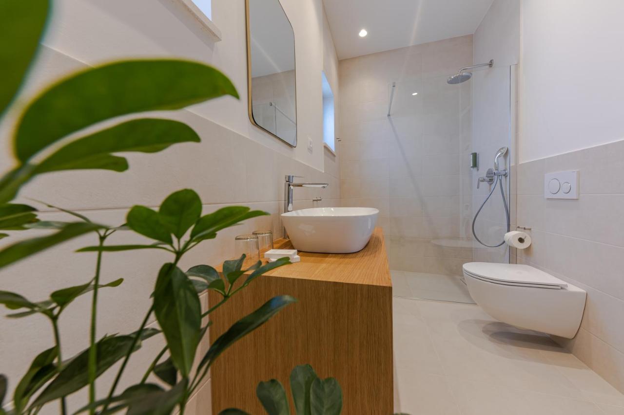 Appartement The Olive Poolhouse à Split Extérieur photo