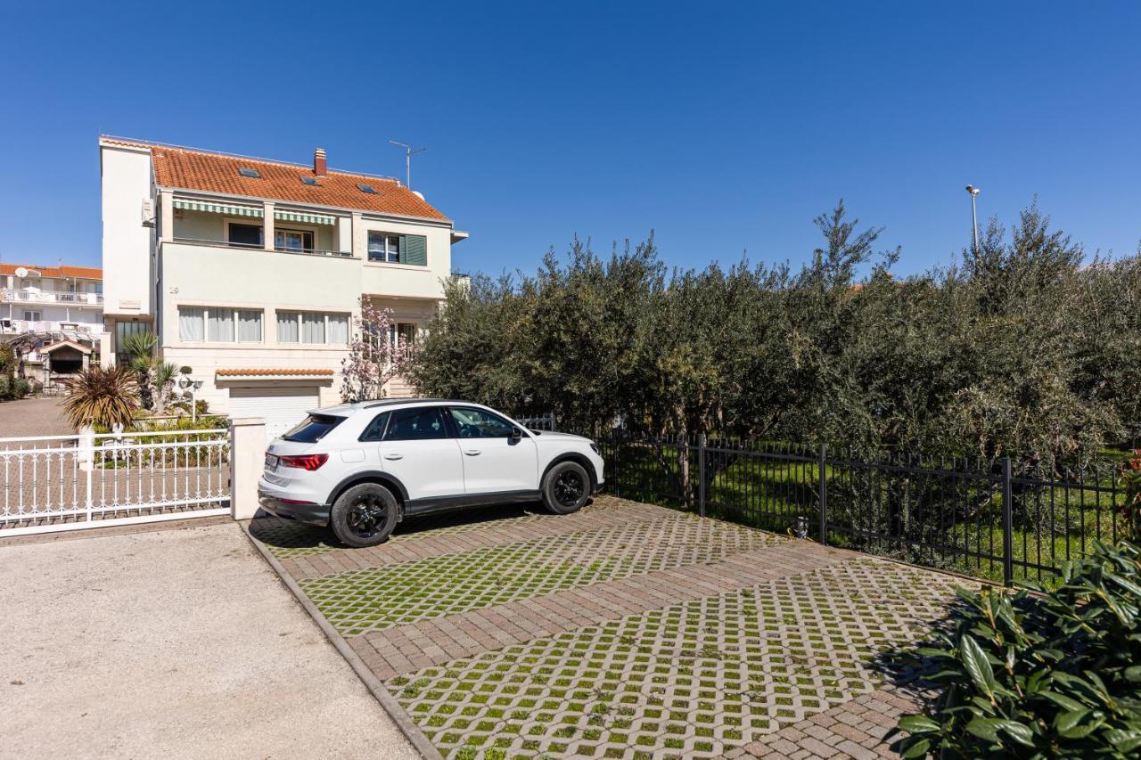Appartement The Olive Poolhouse à Split Extérieur photo